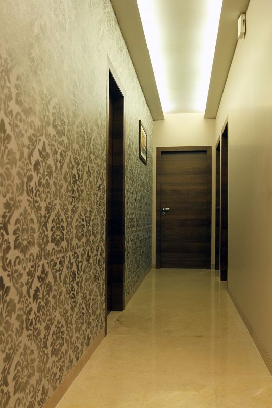 Hallway Wallpaper Installation in Kansas City, KS